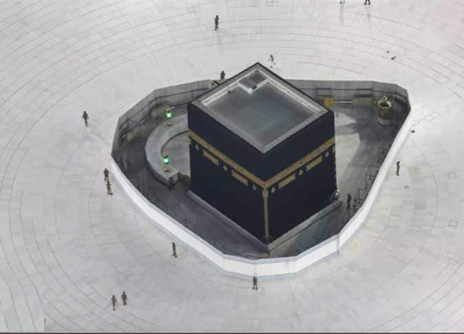The Kabaa is empty as the Saudi authorities takes more measures to battle Corona virus