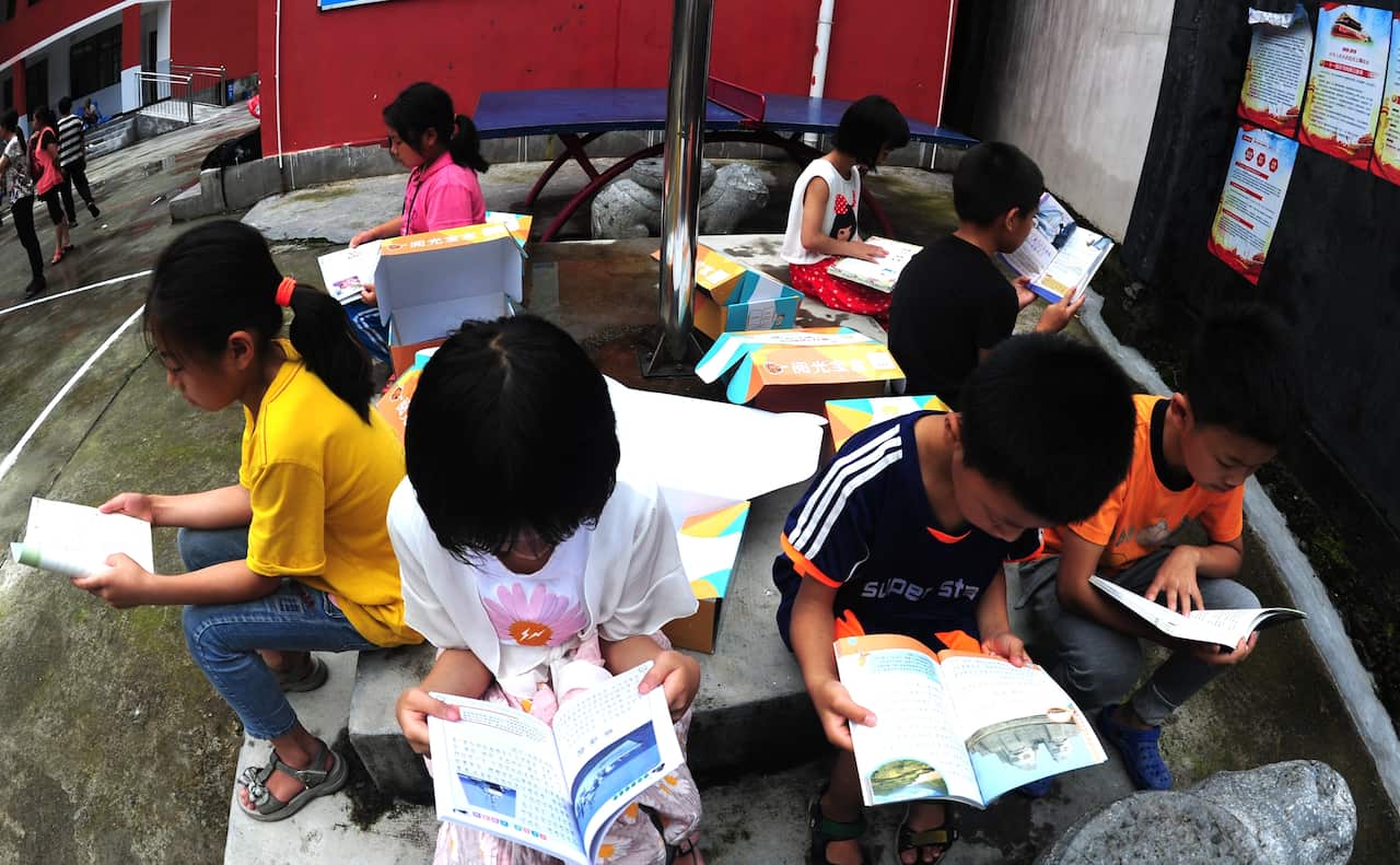 Children read in China.