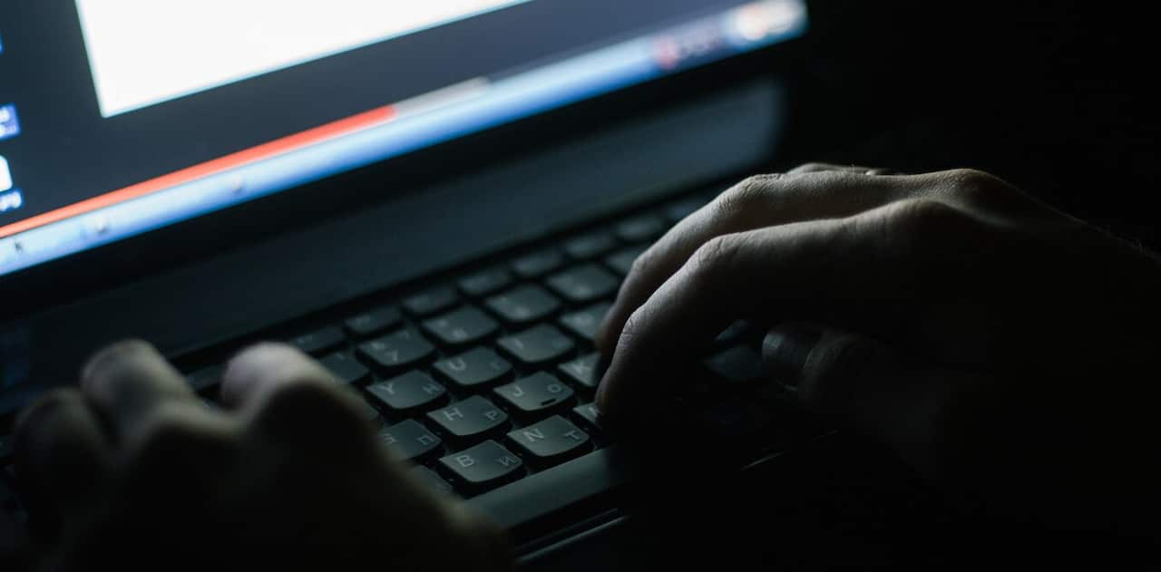 Australia must develop an effective national response to the sharing and creation of child exploitation material online.