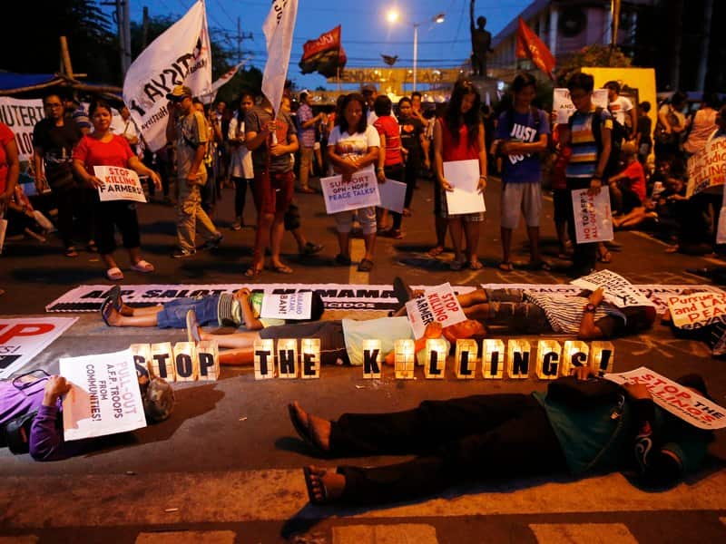 Protesters rally against killings in the war on drugs