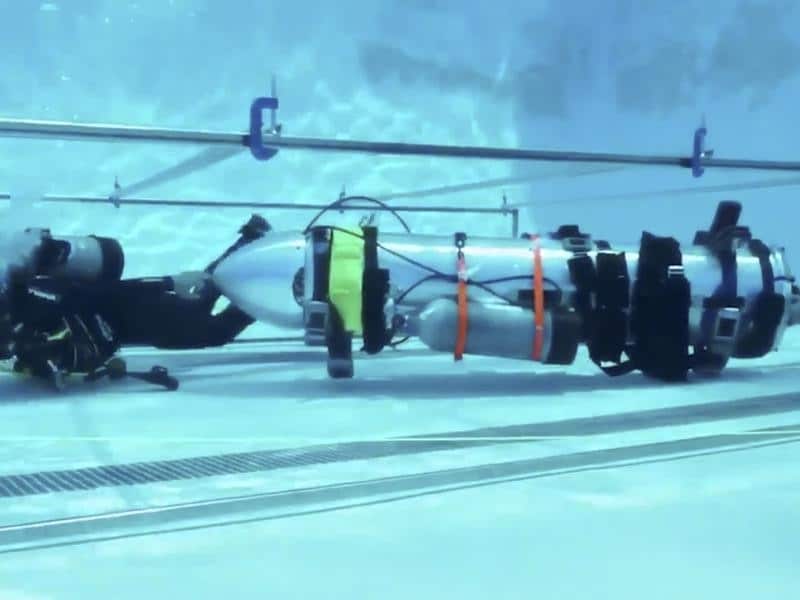 Elon Musk's "tiny kid-sized submarine"