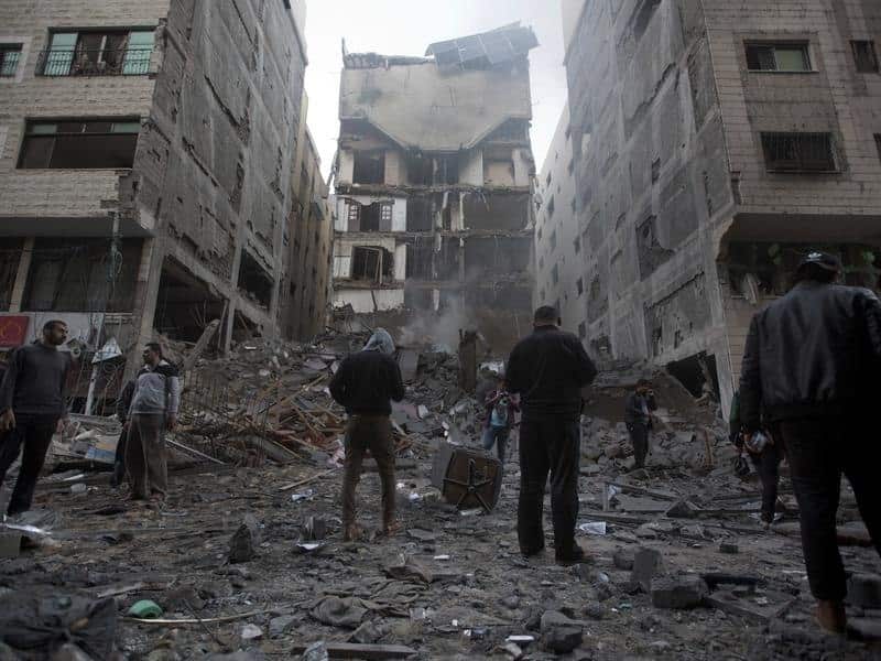 Palestinians check out damage