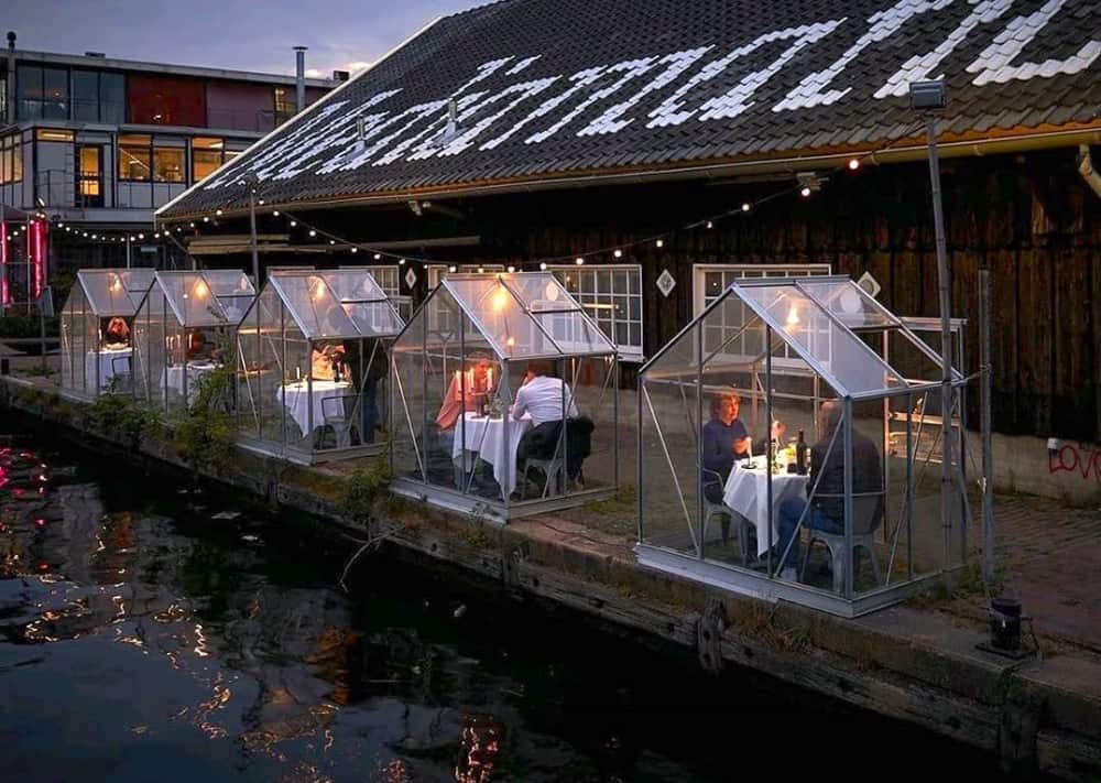 Individual greenhouses let guests dine at a distance during pandemic