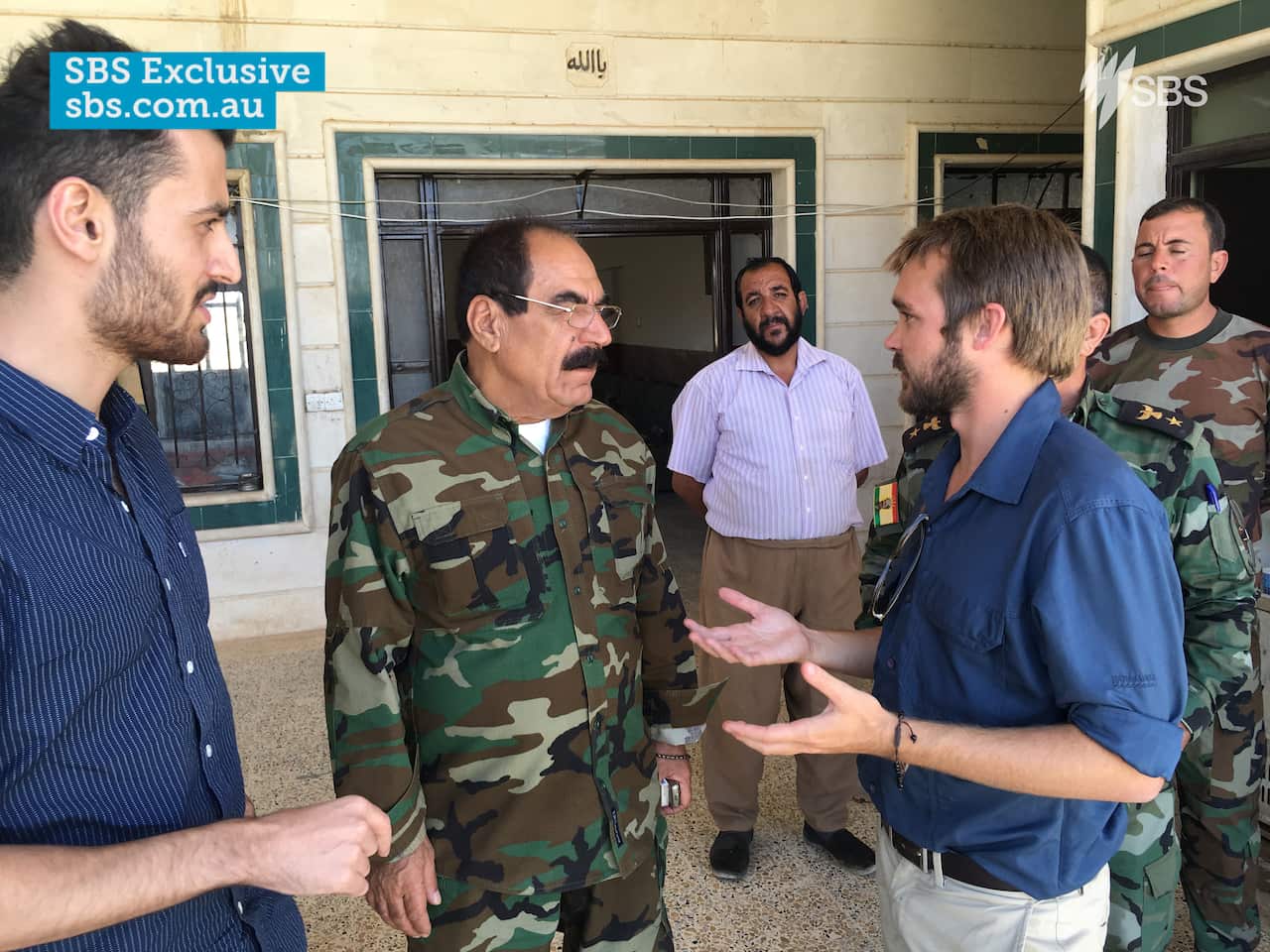 Wyatt Roy with a member of the Peshmerga in Sinjar area, west of Mosul, Iraq.