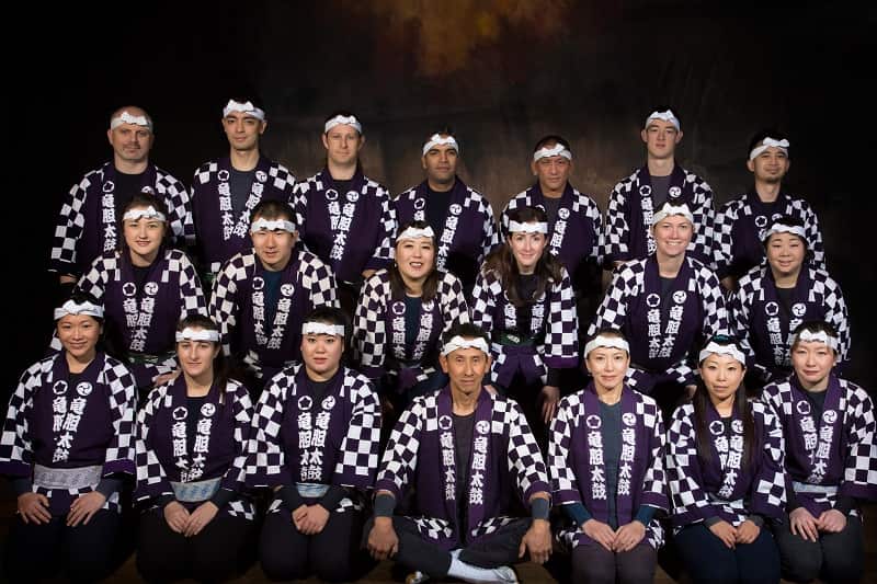 Mr. Sakamoto started a Japanese taiko drumming group Wadaiko Rindo in Melbourne in 1996.