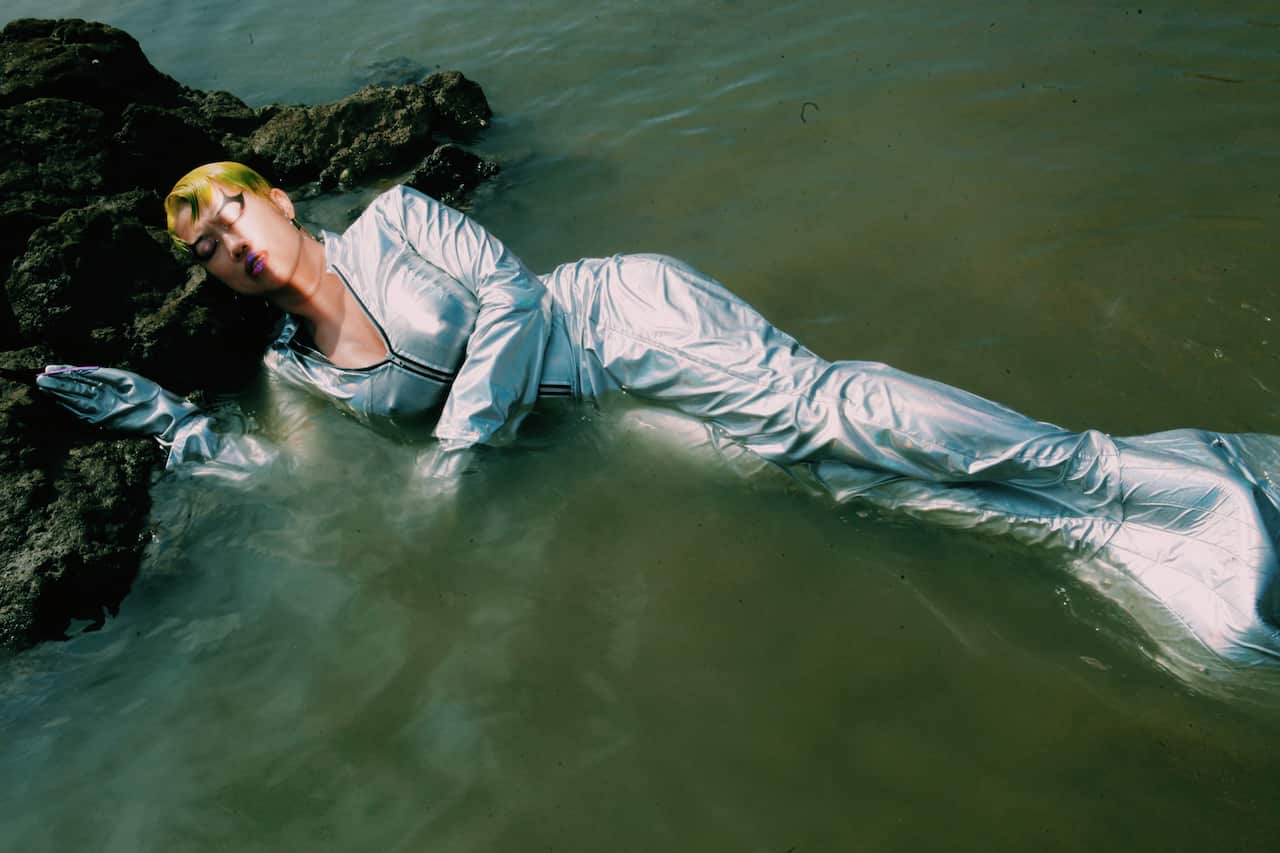 《超时空人鱼传说》