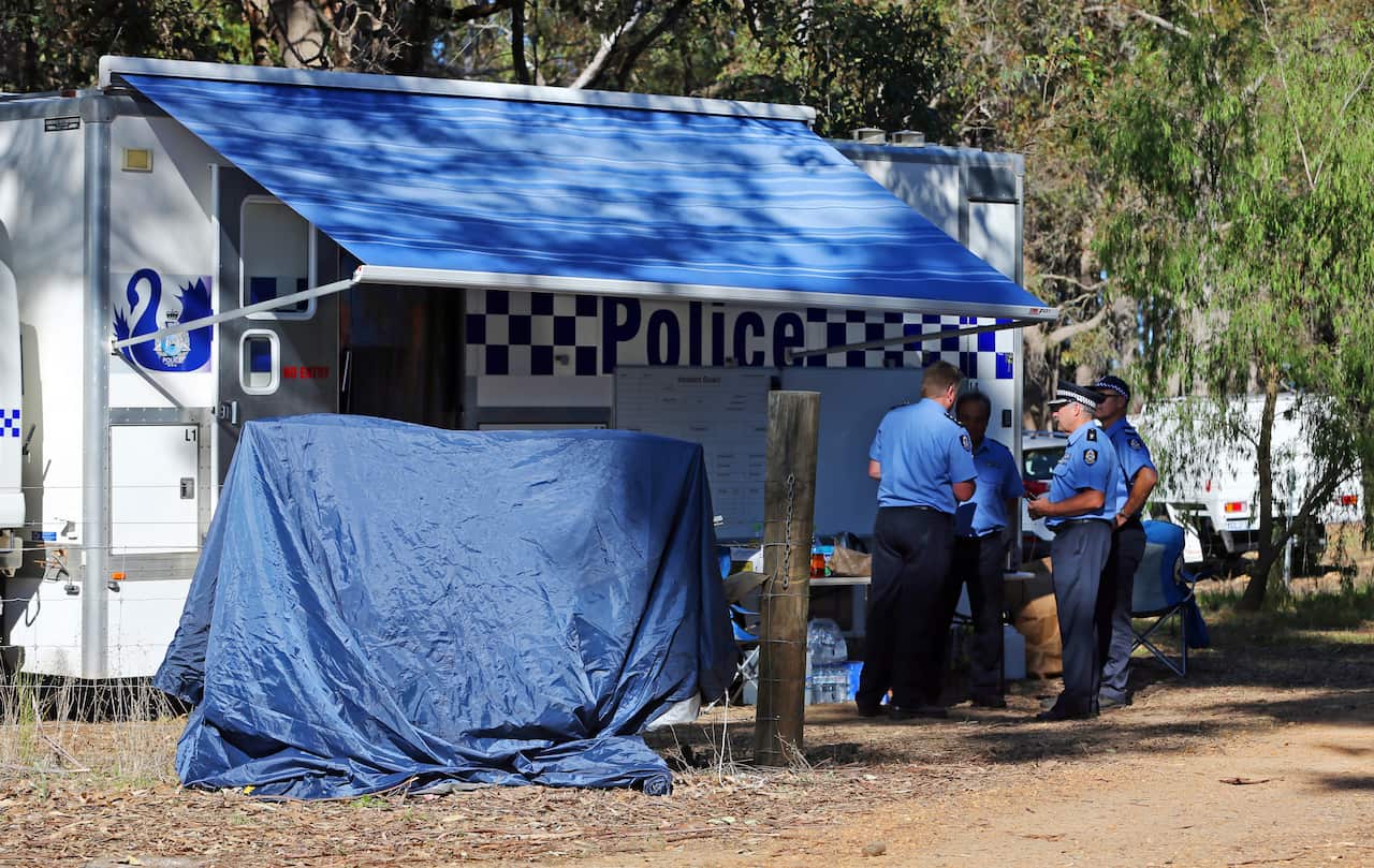 Police forensics investigate the death of seven people in a suspected murder-suicide in Osmington, east of Margaret River, 260km south west of Perth, Friday, May 11, 2018. (AAP Image/ The West Australian POOL, Justin Benson-Cooper) NO ARCHIVING