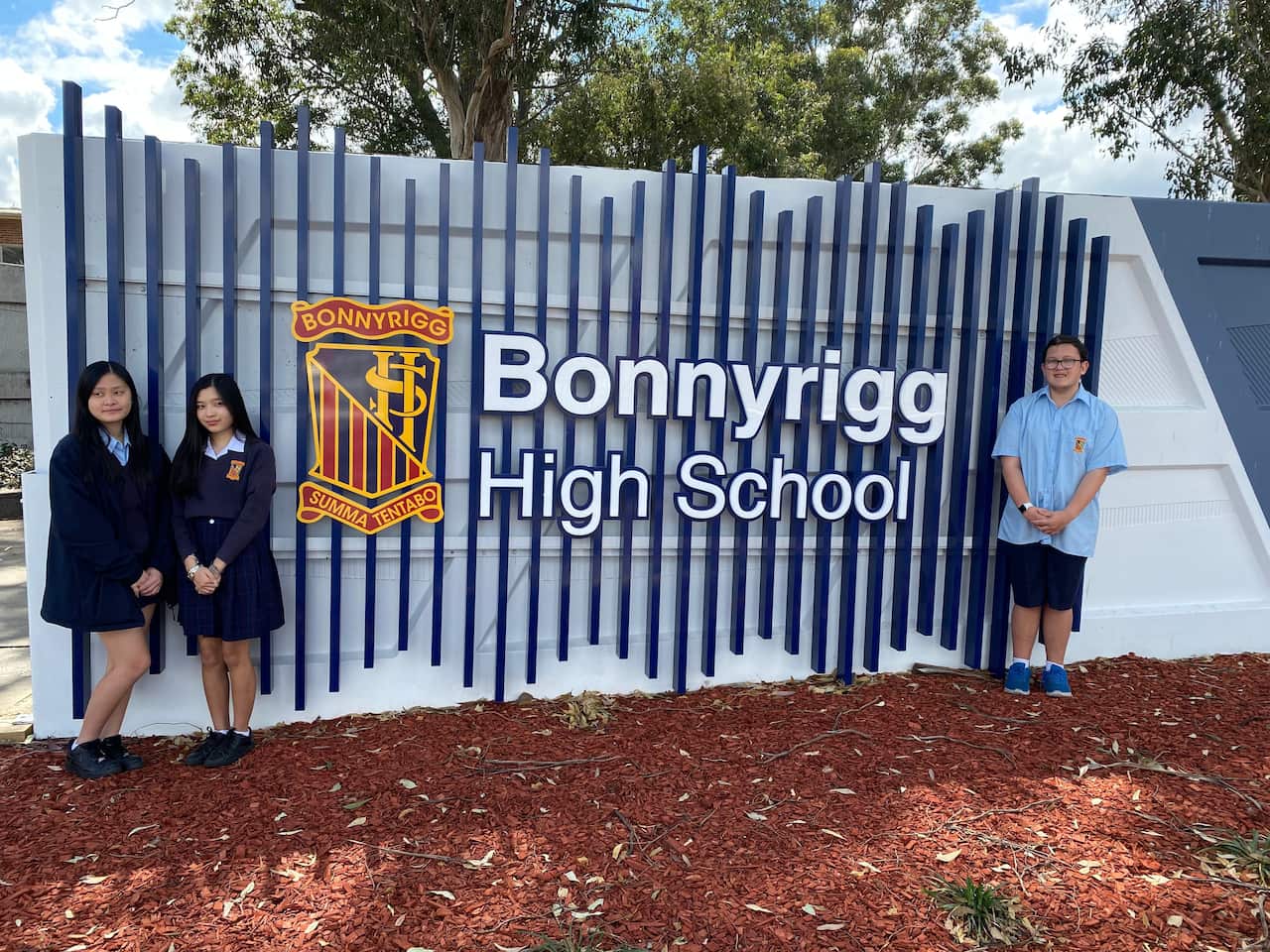 An Australian teacher has been recognised as one of the best teachers in the world in a prestigious Global Teacher Prize.