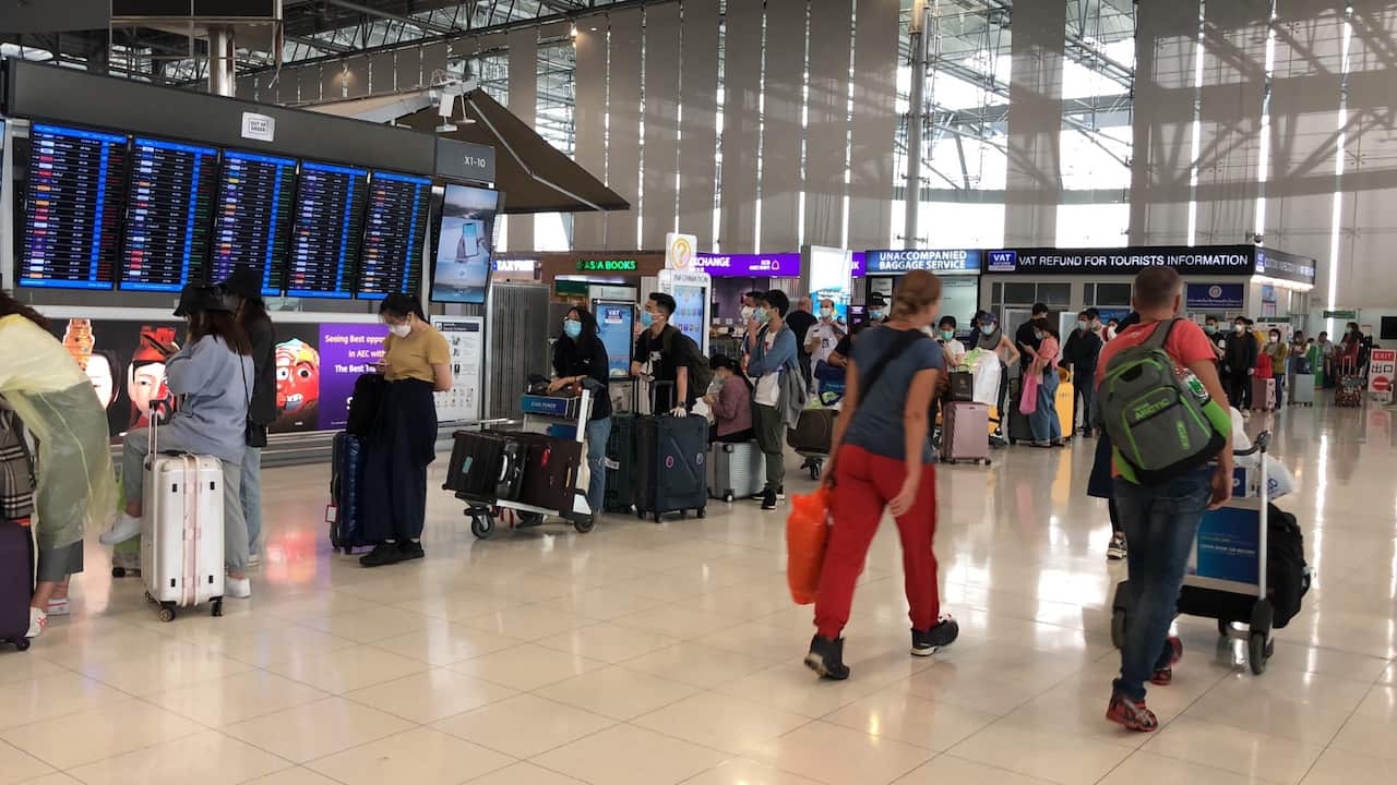 部分中国学生通过中转第三国入境澳洲。