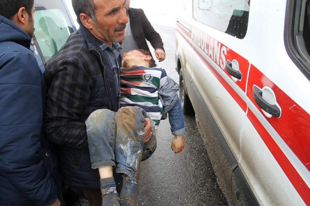 Children injured in earthquake in Turkey's eastern province of Van. 