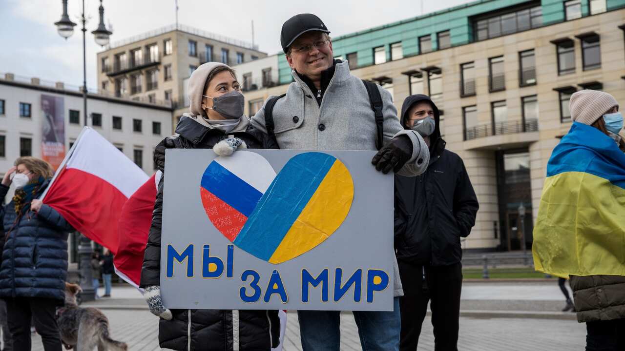 Ukrainian rally in front of the Brandenburg Gate in Berlin, Germany, on Jan. 30, 2022. Protesters called for Germany and its allies to support Ukraine. Germany has come under growing criticism for its cautious policy toward Russia. Ukrainians joined Belar