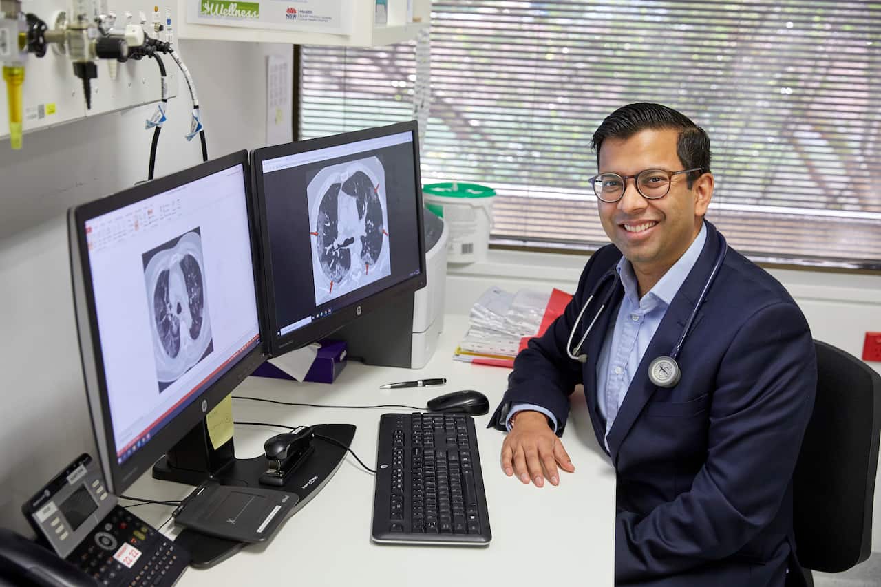 ড. অভিজিৎ পাল বলেন, “বুস্টার ডোজ ইমিউন সিস্টেমকে শক্তিশালী করে আর দীর্ঘমেয়াদী সুরক্ষা দেয়।”