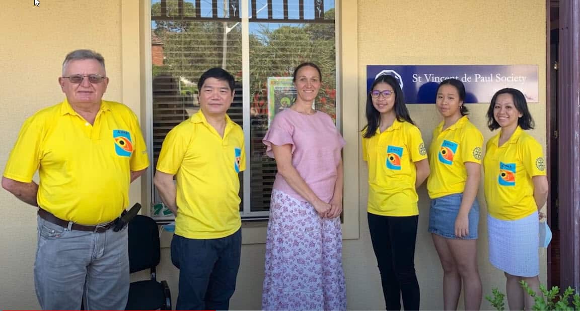 AHHA với đại diện Parramatta Mission Meals Plus và St Vinccent 