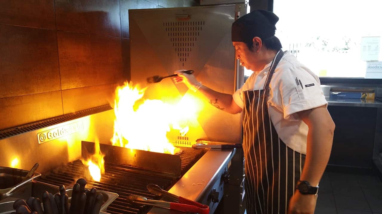 Aldrin Dabuan aka "Daddy Aldrin" bilang chef dito sa isang restaurant sa Sydney, Australia