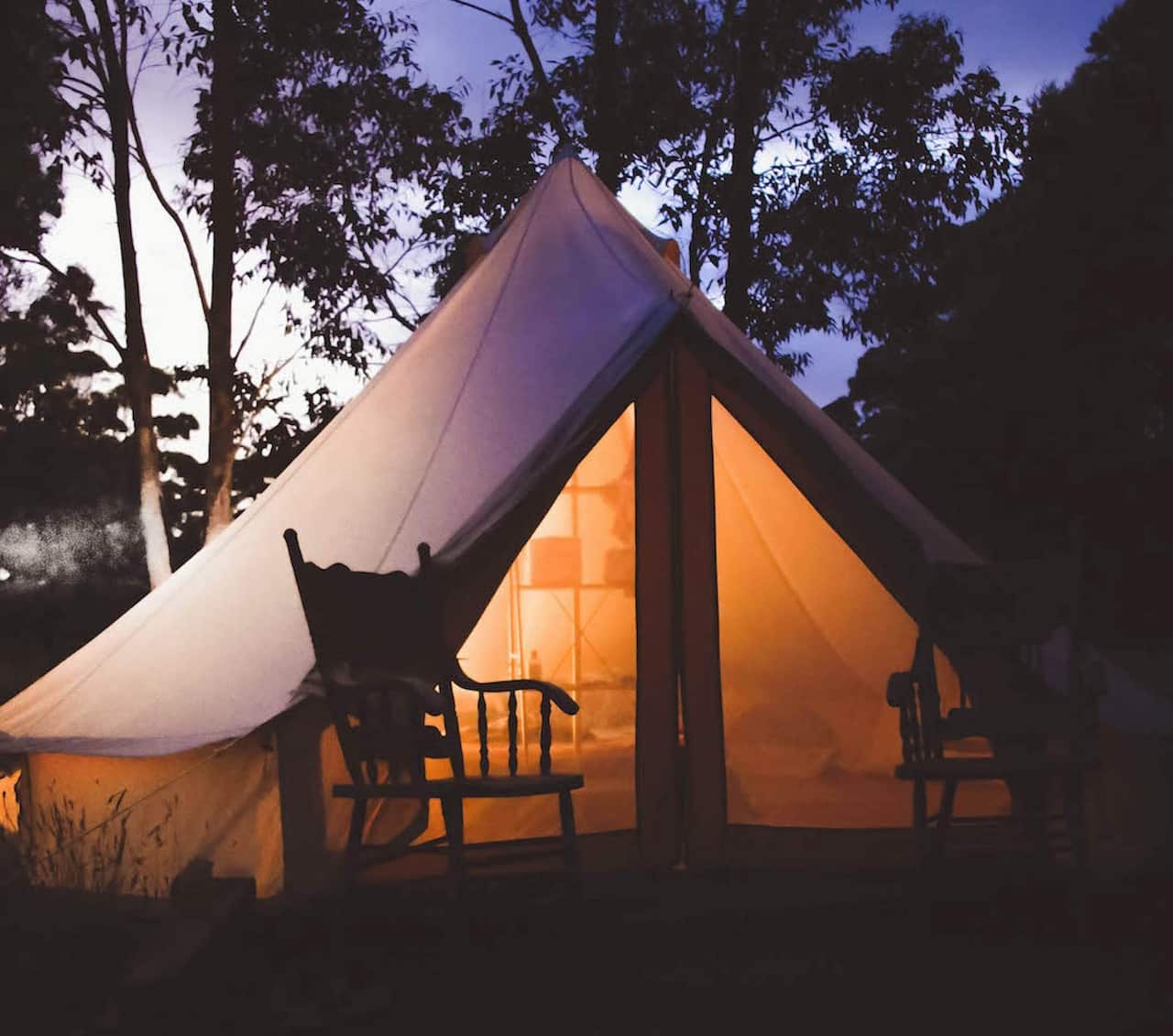 Frontline workers on COVID-19 ward at Sydney's Liverpool Hospital say the COVID ward looks like a tent