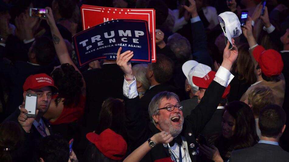 Trump's supporters celebrate the victory in US.