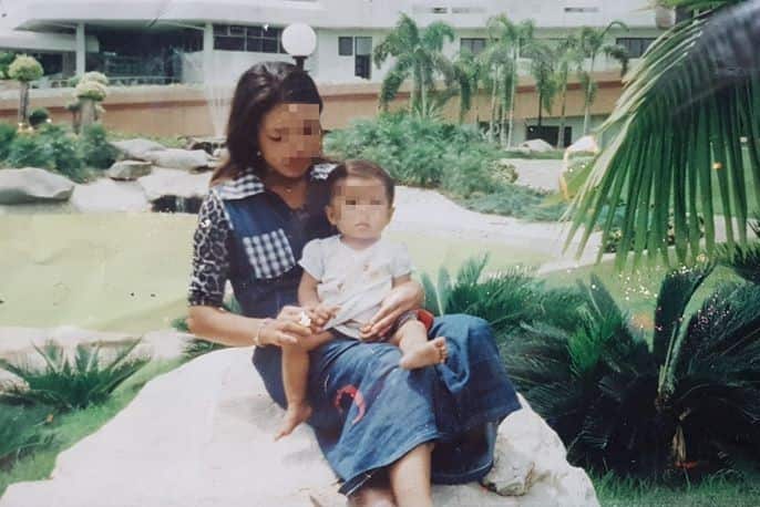 Noi with her daughter Nid in Thailand 