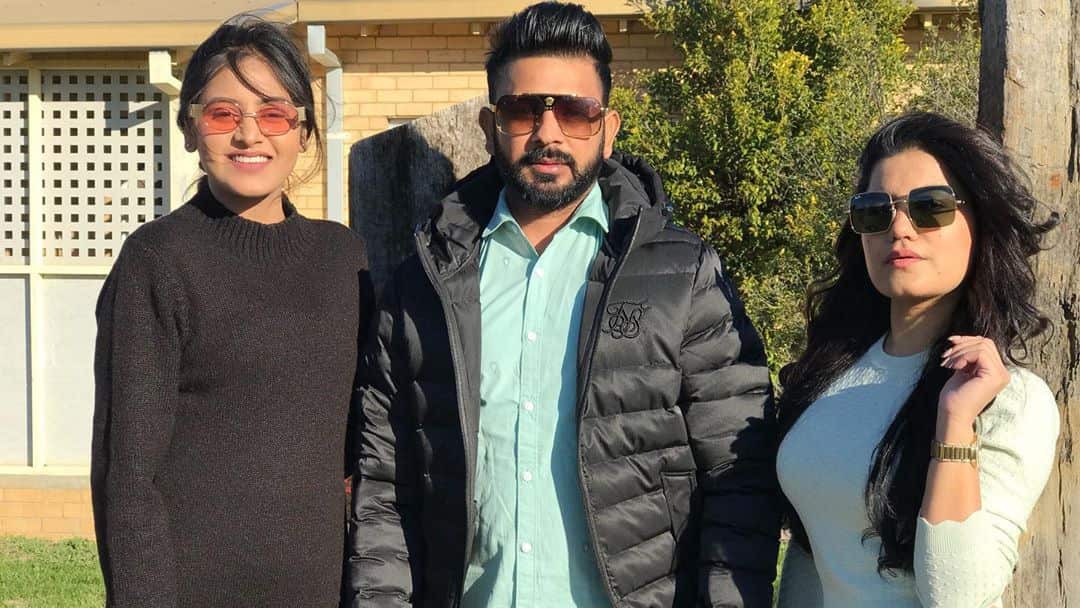 Image - Baani Sandhu, Kaur B and her brother Amar Dhillon