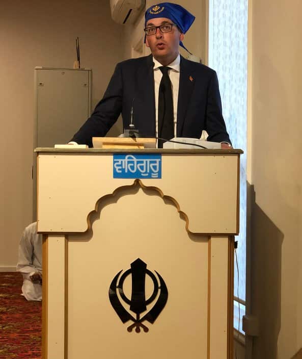 Premier Daniel Andrews at the Blackburn Gurudwara in Melbourne