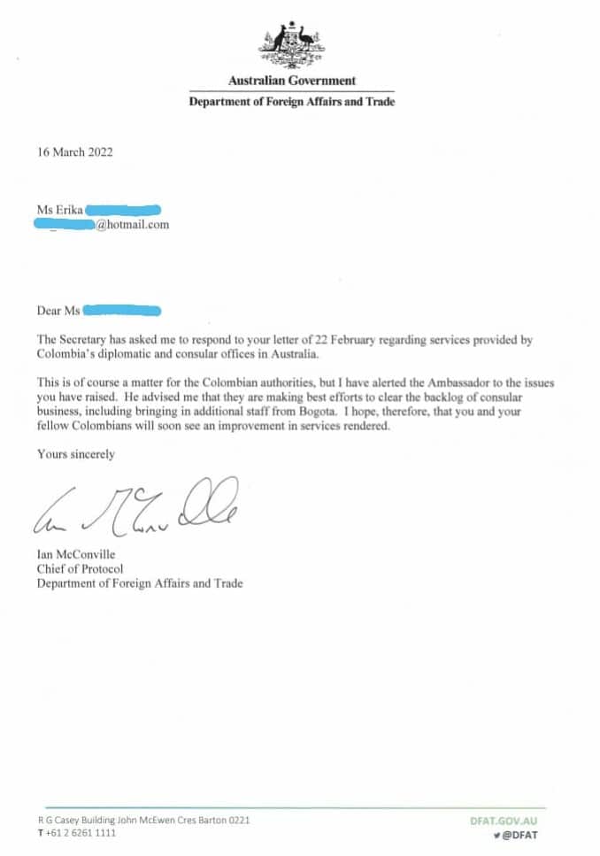 DFAT answers to a colombian citizen about problems with consulate to renew passports