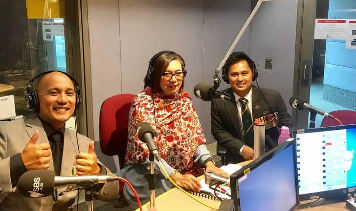 JC Calixto (left) with M Martinez (middle) and Clinton Brown (right)