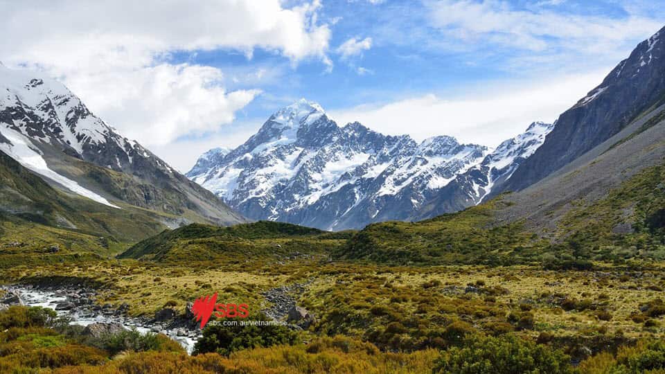 Aoraki / Mount Cook is the highest mountain in New Zealand