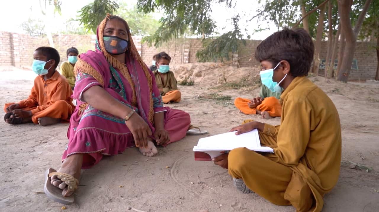 Asoo Kohli and her class