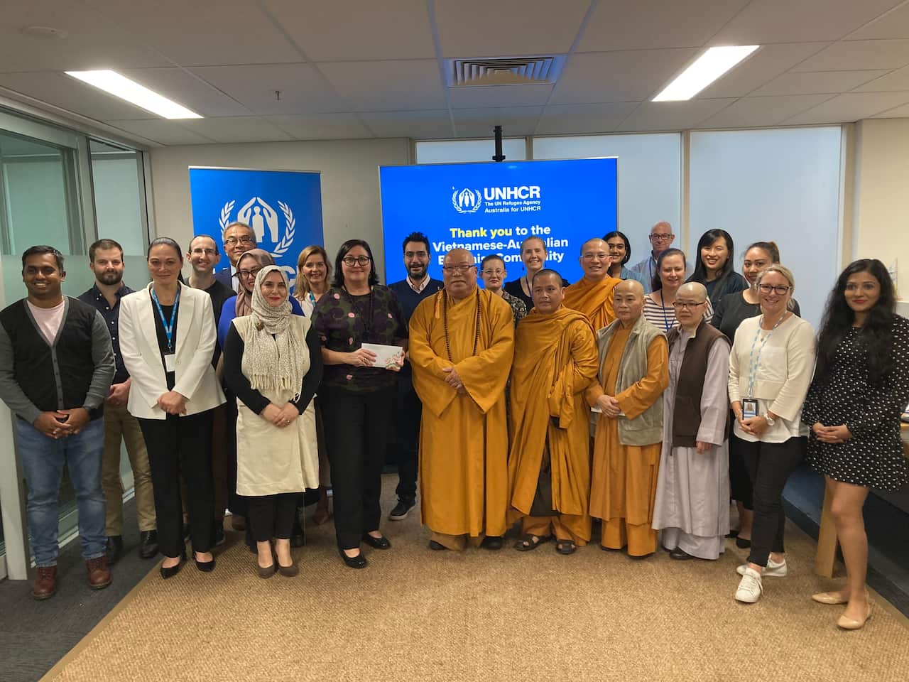 Văn phòng Australia for UNHCR đóng tiếp phái đoàn Phật giáo tại Úc.