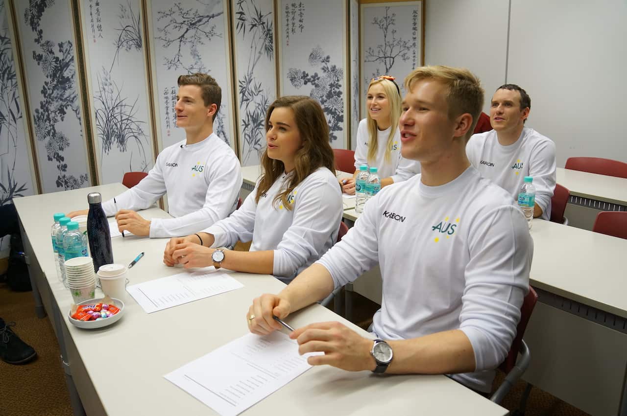                      Australian athletes experience Korean culture before 2018 Winter Olympics in Korea         