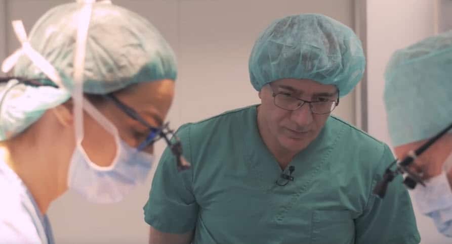 Dr Azad Najar (centre) with coleagues