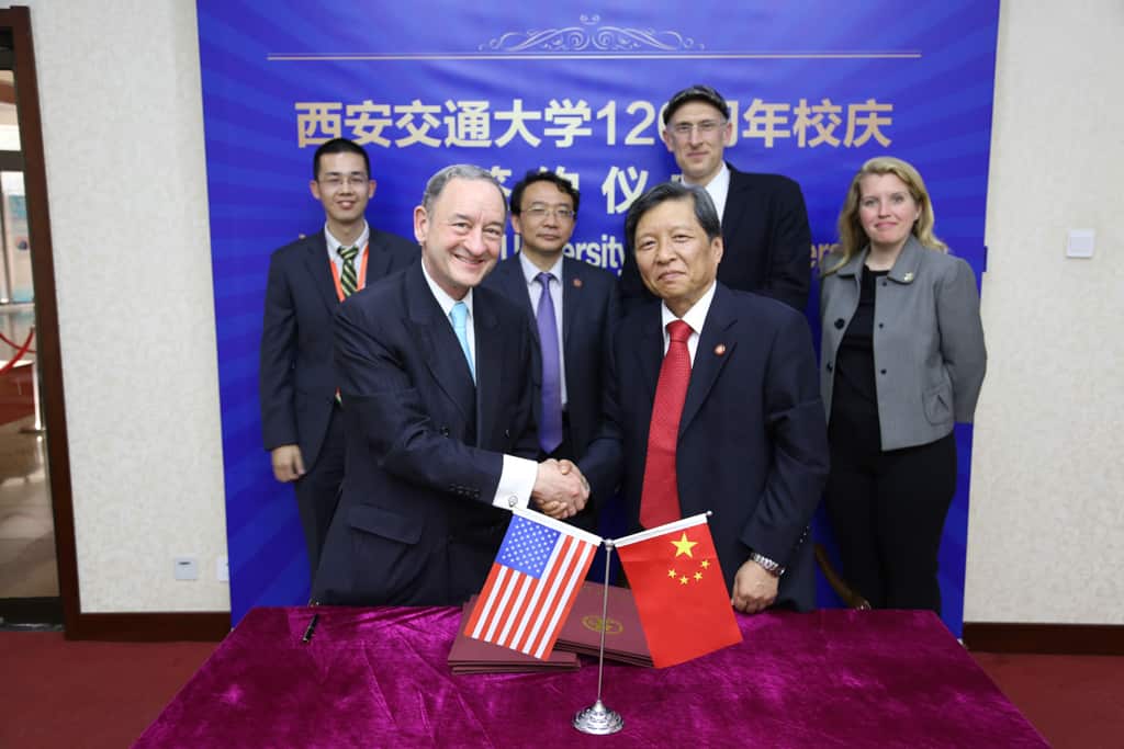 Mark Wrighton visited Xi'an Jiaotong Universitythe as the president of Washington University in St. Louis in 2016.