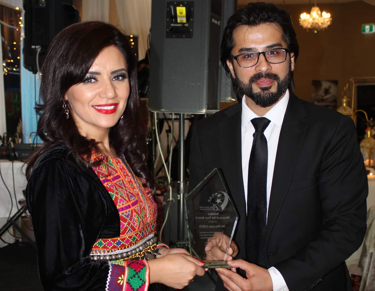 کانون فرهنگی باختر امسال مریم پوپل زاهد، فعال زن افغان در سیدنی را به عنوان بانوی سال ٢٠٢۱ خود معرفی کرد.