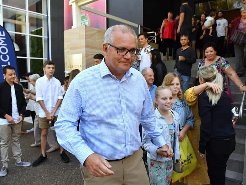 Prime Minister Scott Morrison with his daughters.