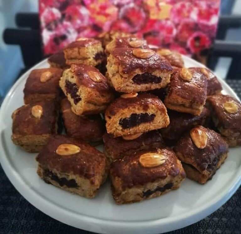 بعض من أطباق الحلويات التي تصنعها ديانا