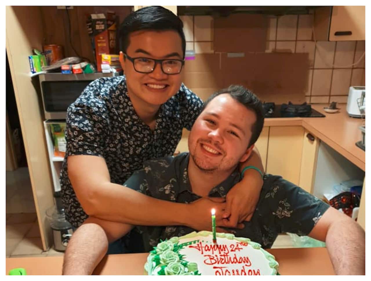 "Cha mẹ luôn ủng hộ tôi 100%. Tôi không thể mong mỏi điều nào tuyệt vời hơn như vậy”, Jayden chia sẻ với SBS.