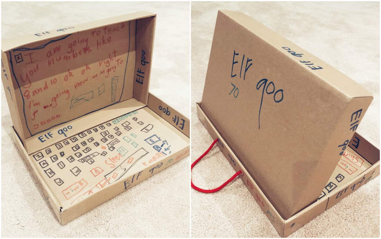 Chiếc máy tính "đời mới" do Subi làm từ hộp giấy mà mẹ bỏ đi. Con tìm niềm vui mà không lệ thuộc vào hoàn cảnh, những người xung quanh hay các thiết bị điện tử