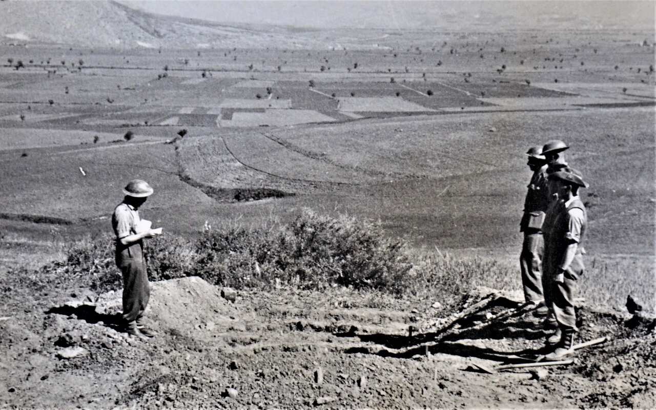 “Greece – Burial service.” Most probably taken in north-central Greece, March-April 1941.