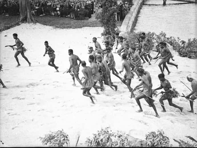 The First Fleet 're-inactment' (Mitchell Library, State Library of NSW)