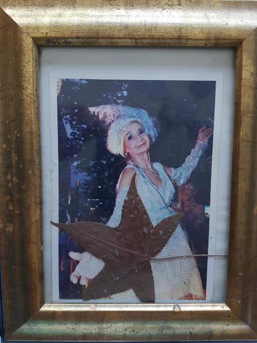 Madre de Carlos Avzarradel