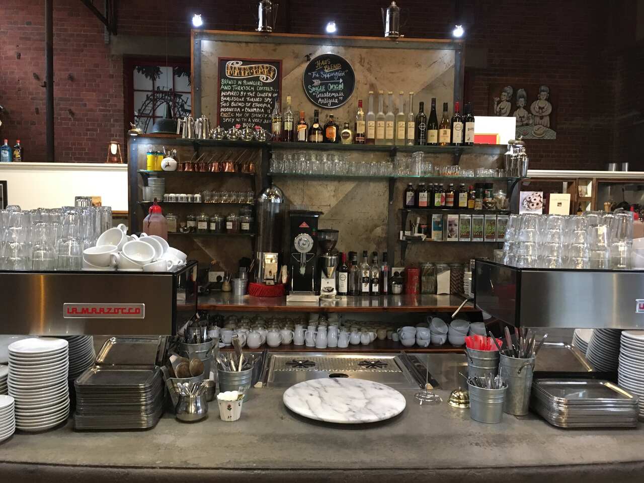 Die Bar im Kaffeehaus