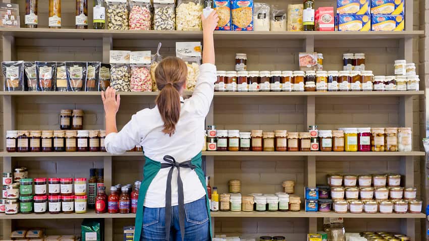 Unions are preparing to fight the rise of casual employment, setting up a bitter battle with industry groups in a showdown affecting millions of Australian