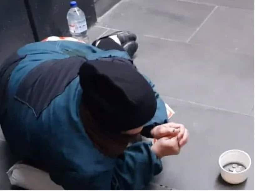 Melbourne CBD Beggar