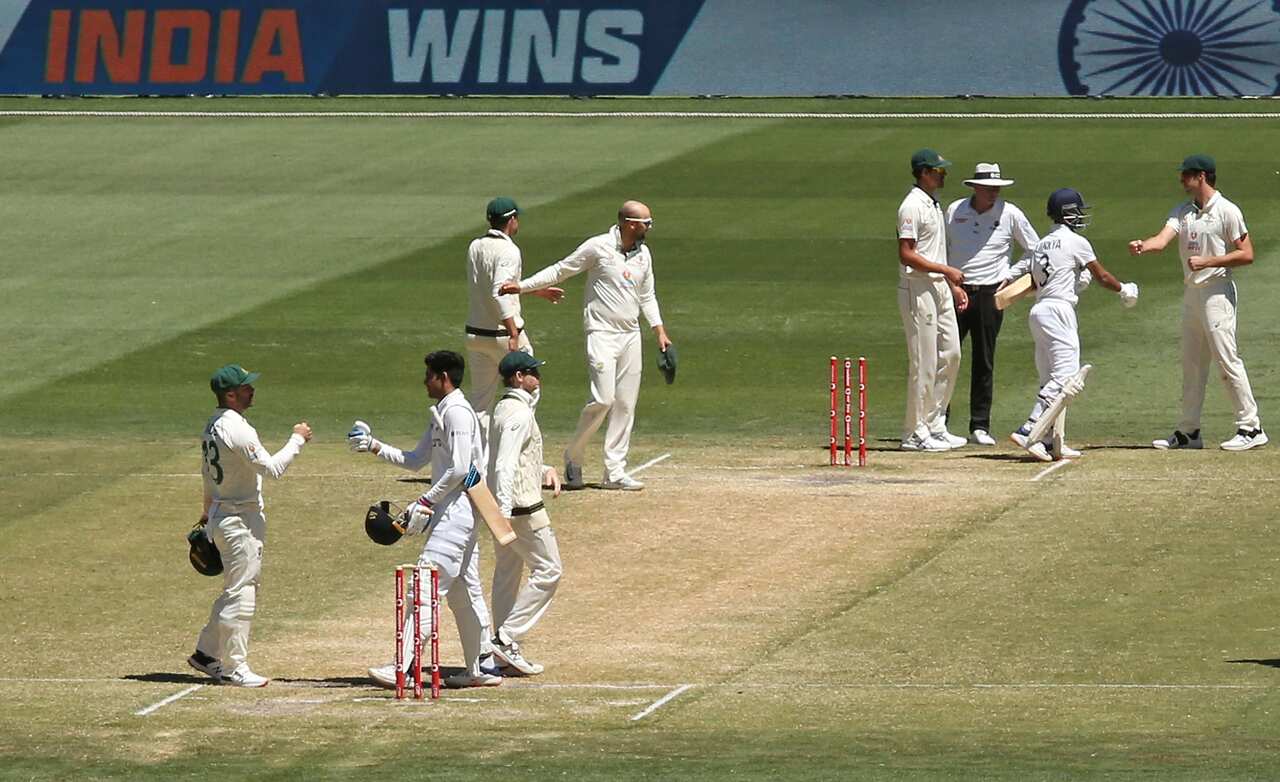 Australian players congratulate India as India win the match during day four of the second Test Match between Australia and India at The MCG, Melbourne