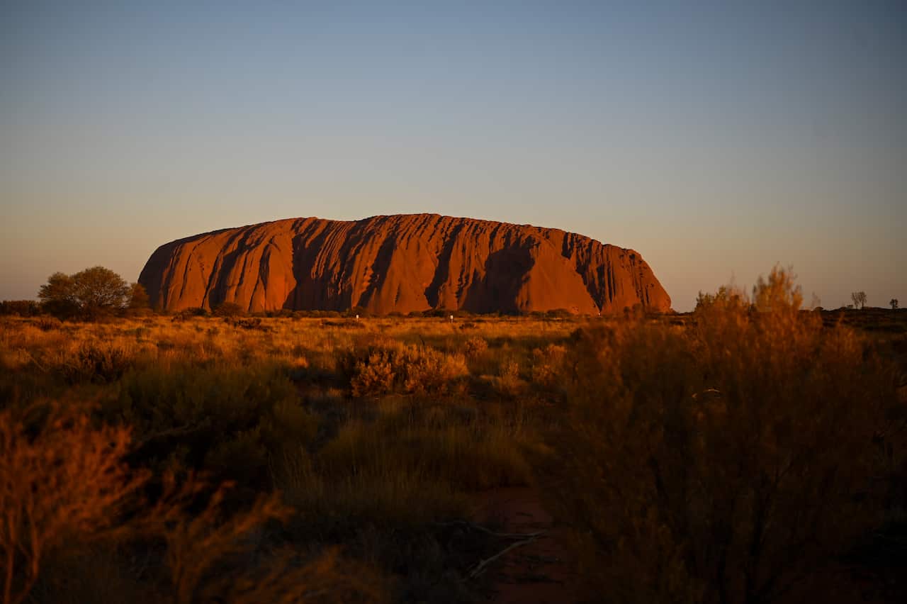 Taman Nasional Uluru Kata Tjuta dikelola bersama oleh pemilik tradisional dan pemerintah Australia sejak tahun 1985.