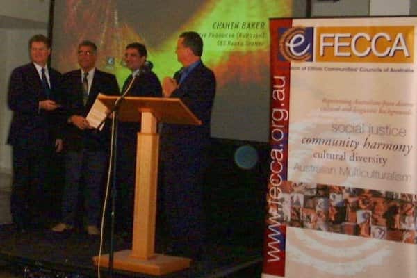 Chahin FECCA award for Minister of Citizenship & Multiculturalism Peter MacGauran 31.3.2005