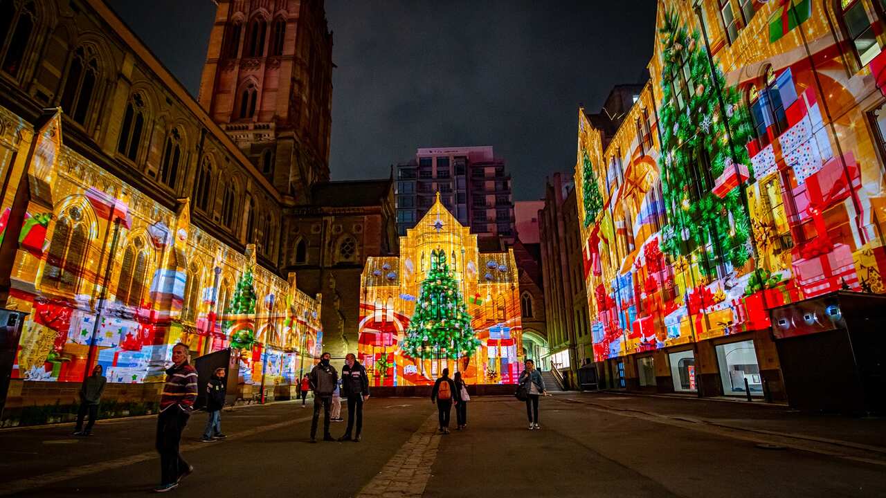 Chapter House Lane projections