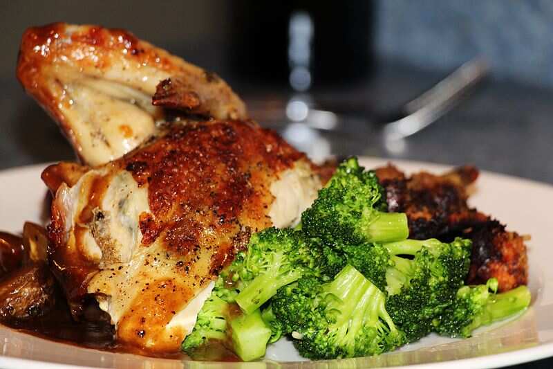 Roasted chicken and broccoli