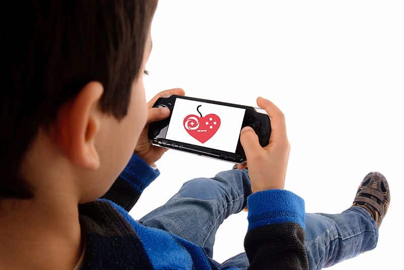 Children on smartphone