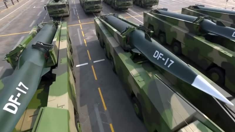 Phi đạn siêu tốc DF-17