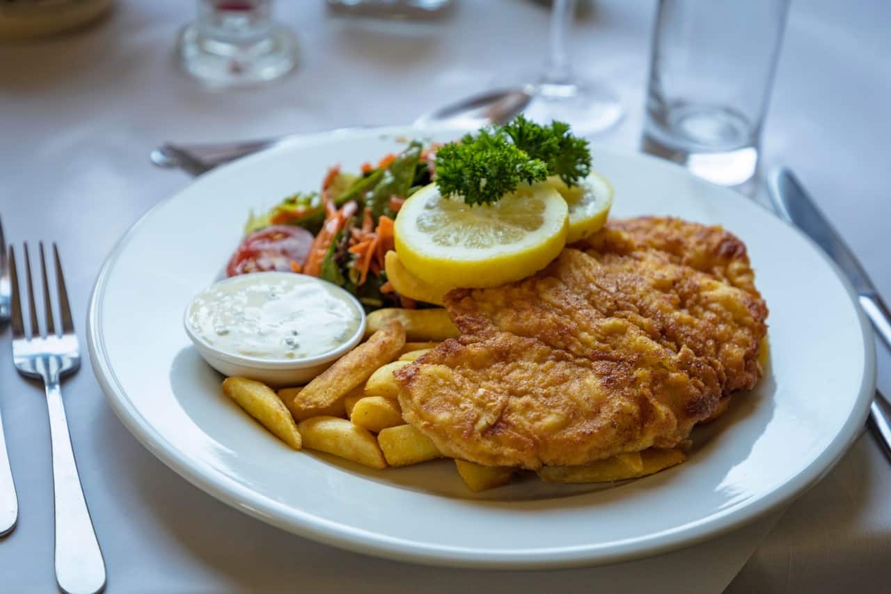 "Ich koch jedem gerne ein Schnitzel", verrät uns der Chefkoch (Christian Oblak)